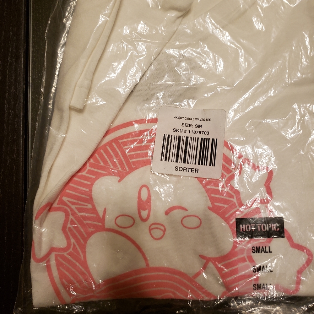 Various hottopic tshirts